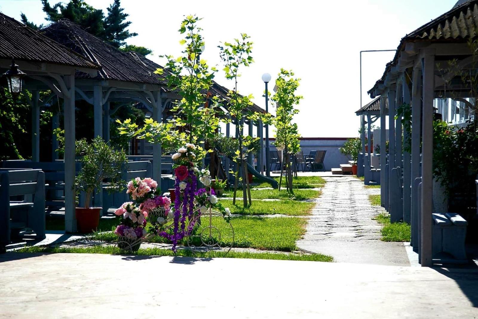 Hotel Iulia Resort Венус Экстерьер фото