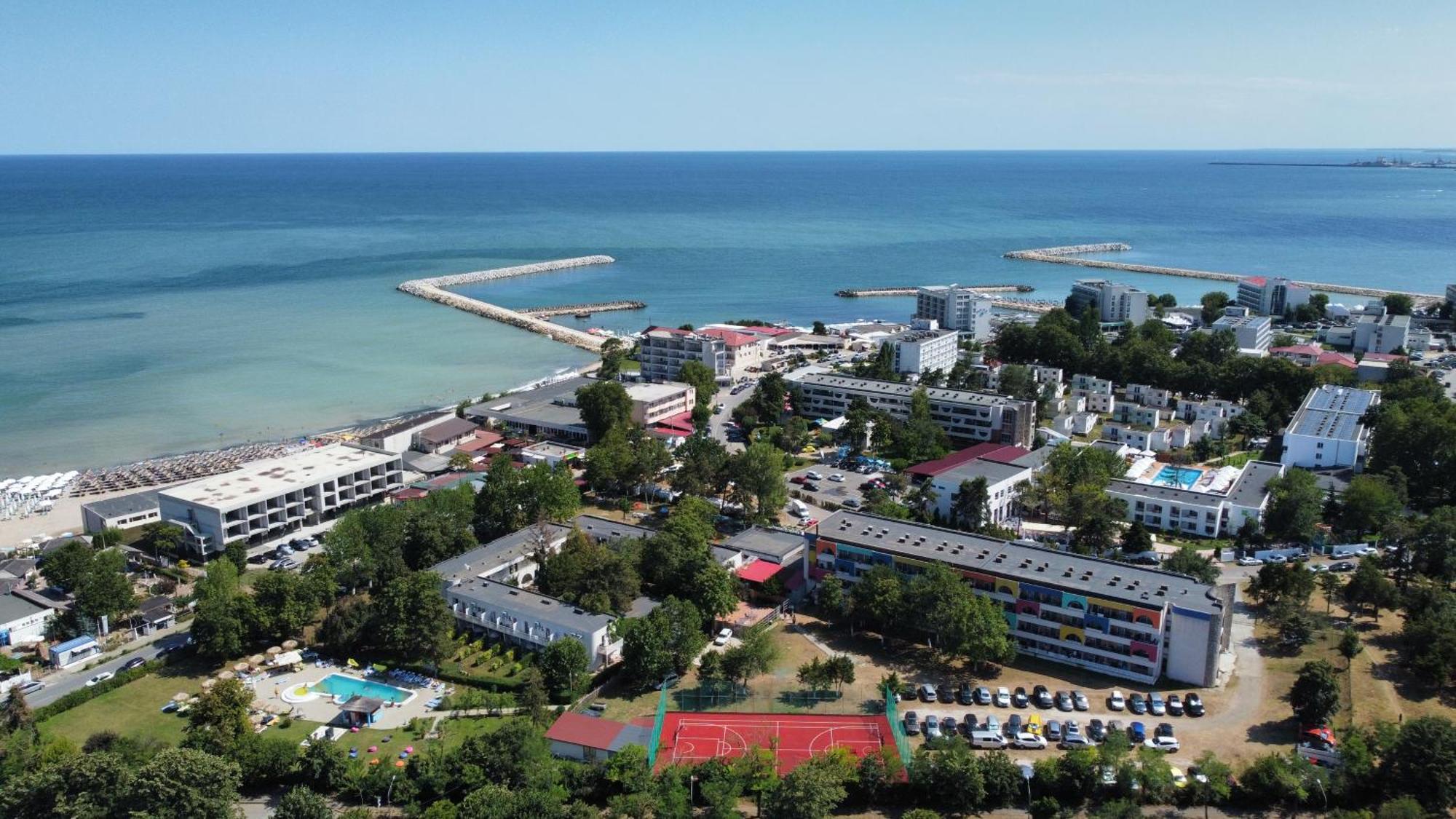 Hotel Iulia Resort Венус Экстерьер фото